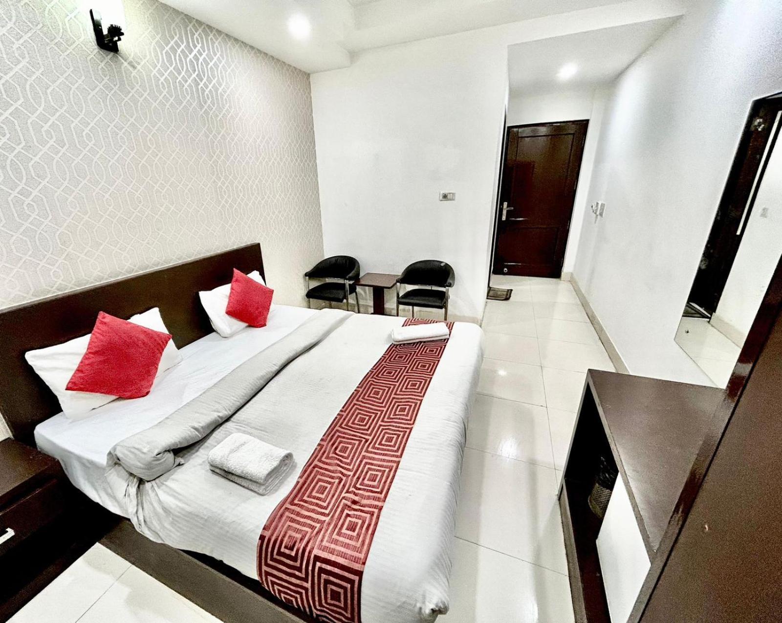 The Tomar Hospitality 호텔 뉴델리 외부 사진