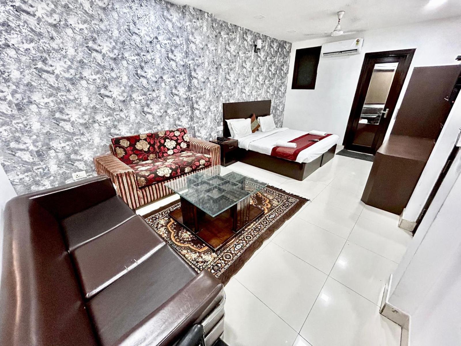 The Tomar Hospitality 호텔 뉴델리 외부 사진
